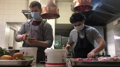 Déconfinement : derniers préparatifs avant la réouverture de la...